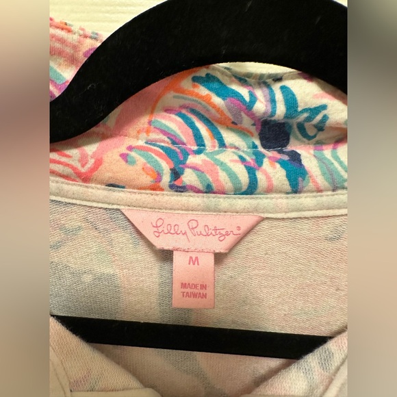 Lilly Pulitzer Skipper Half Zip Pullover Flamingo Head in the Sand - Picture 3 of 4